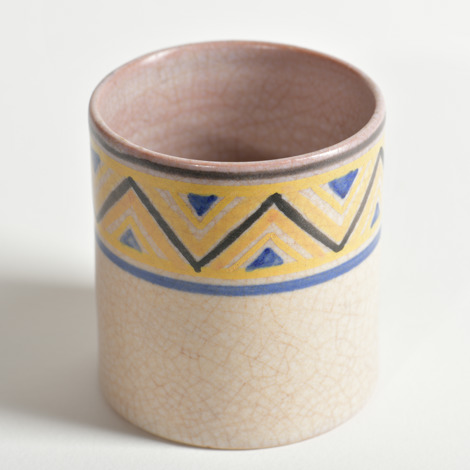 Pot detail