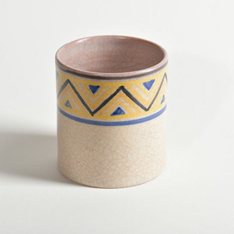 Poole cylindrical pot