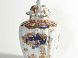 Vista Alegre ginger jar
