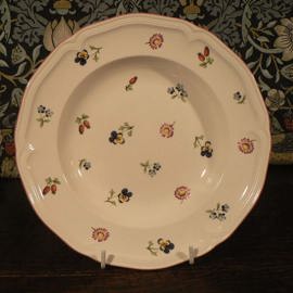 Villeroy and Boch Petit Fleur soup plate