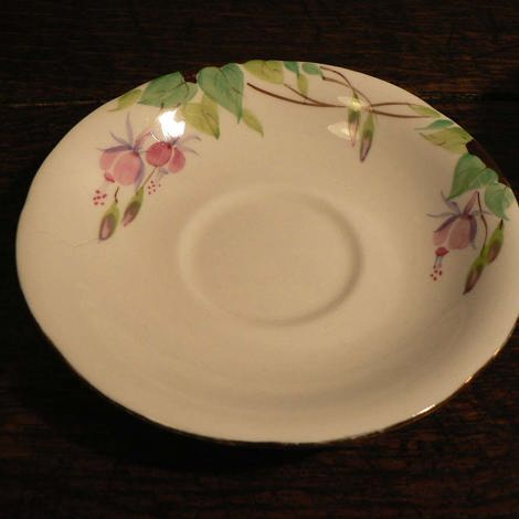 Saucer details