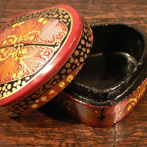 Lid ajar